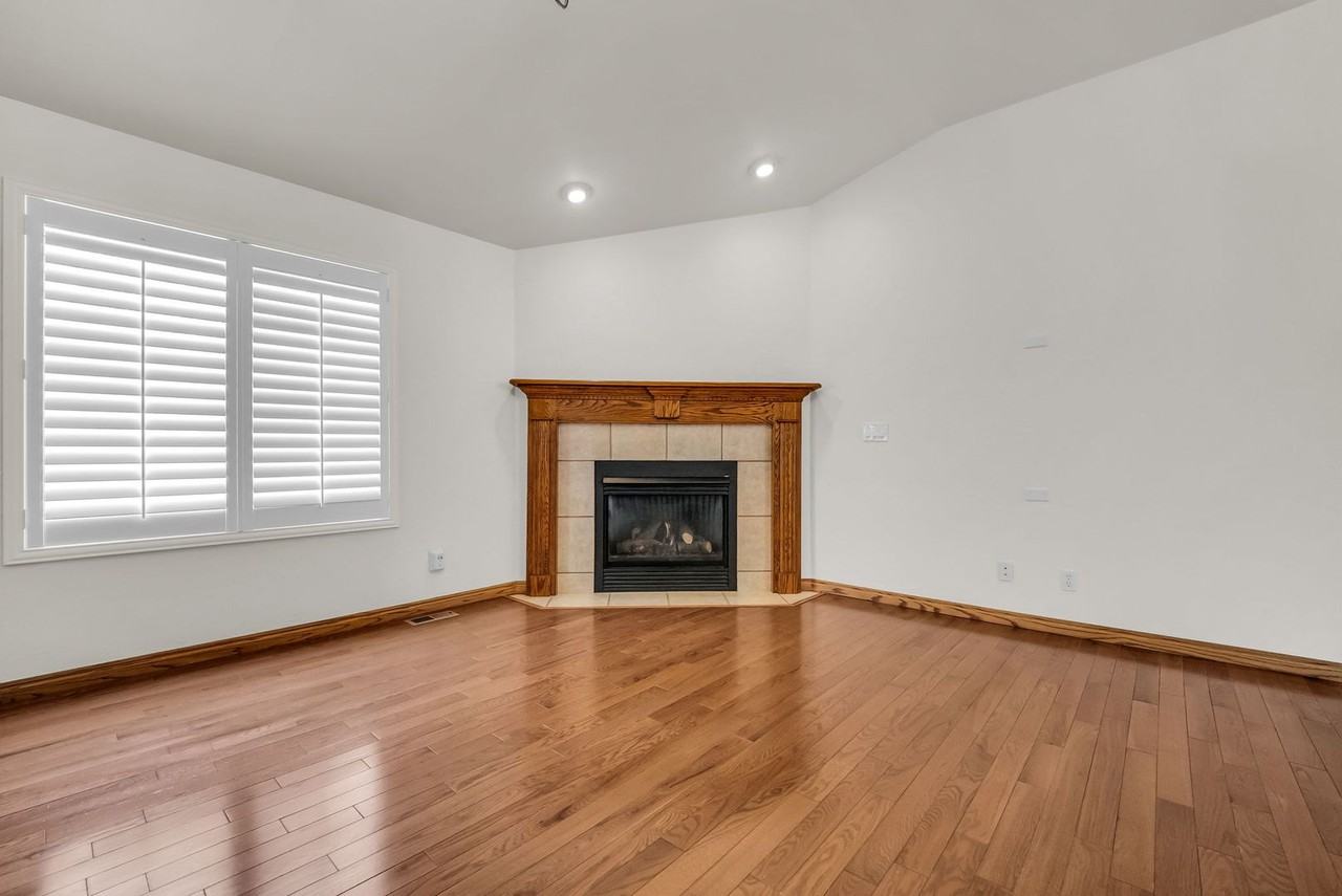 1429 Flint Meadow Dr - Photo 6 of 50