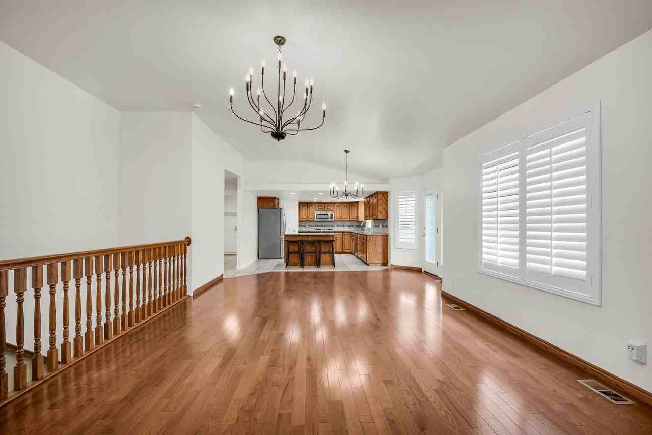 1429 Flint Meadow Dr - Photo 7 of 50