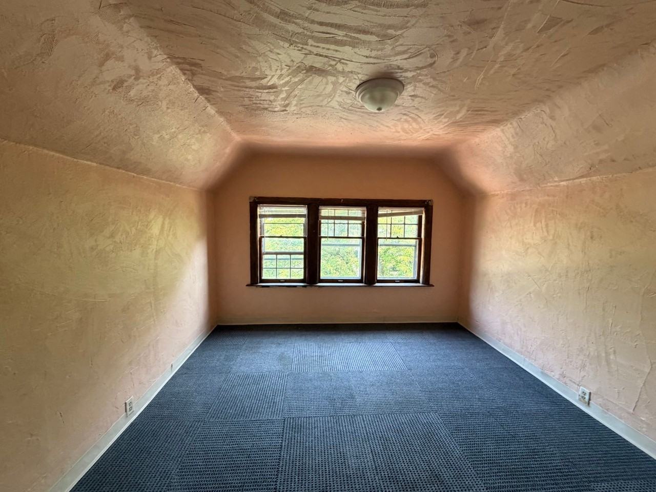 3601 W Highland Blvd - Photo 5 of 13