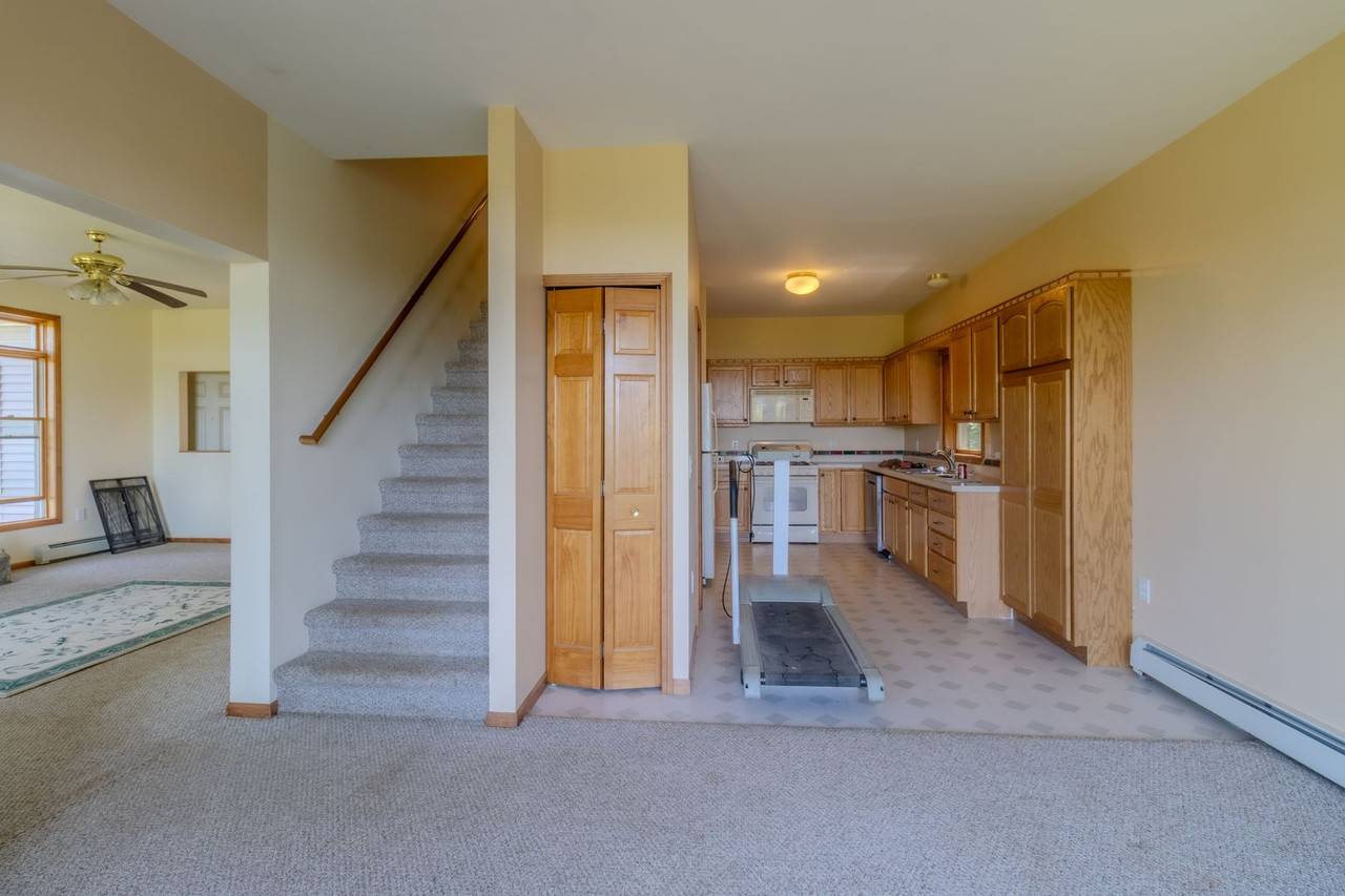 11225 S Leelanau Hwy - Photo 5 of 32
