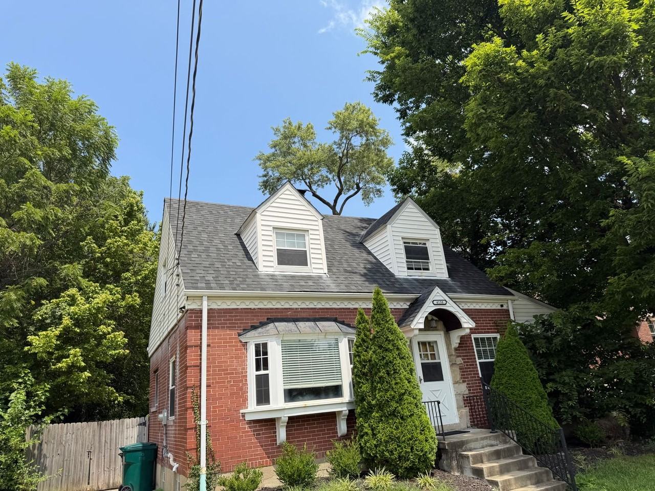 4158 Saint Lawrence Ave - Photo 2 of 6