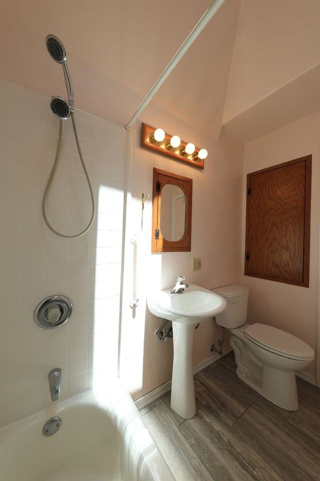 1744 County Ln - Photo 5 of 17