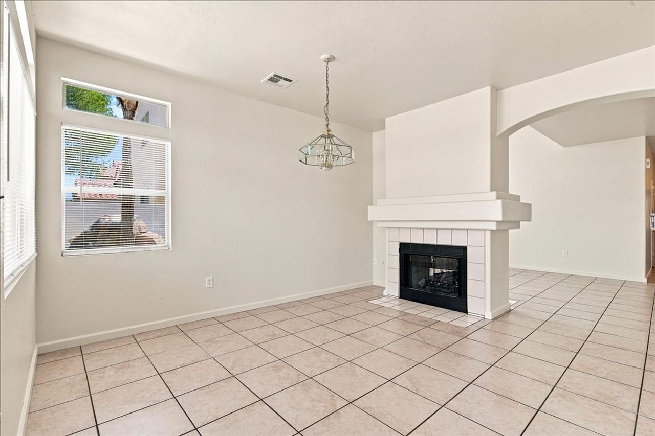 2576 Silver Shadow Dr - Photo 7 of 22
