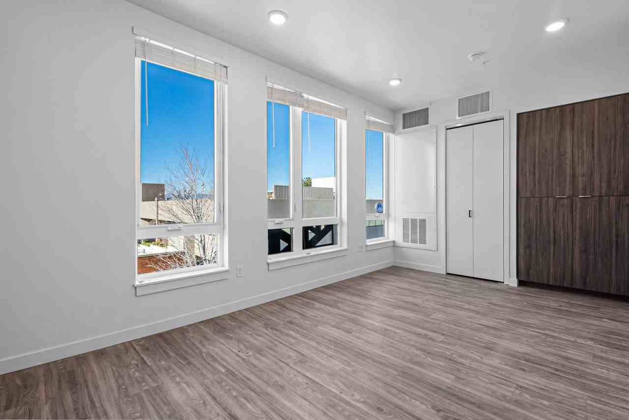 Carraway Apartments - Photo 5 of 44