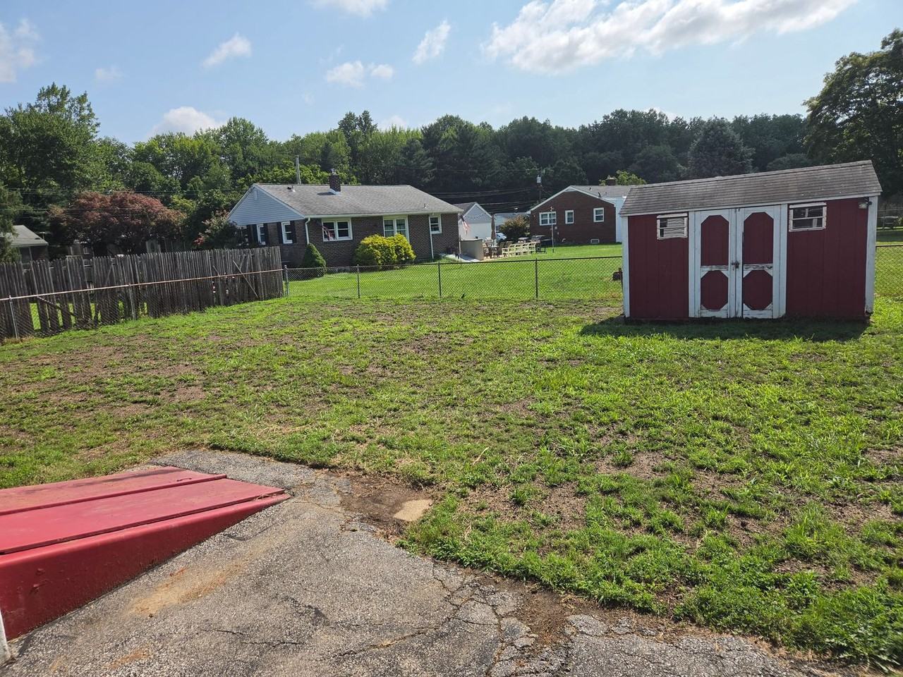 405 Stanton Rd - Photo 2 of 9