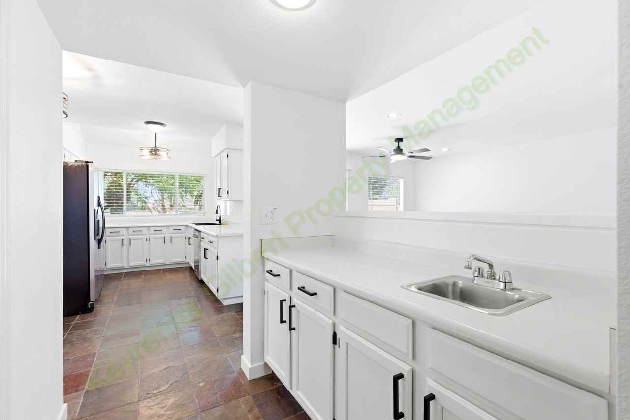 5435 E Elmwood St - Photo 7 of 42