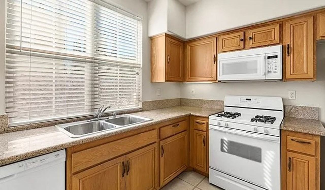 308 Bellatrix - Photo 4 of 50