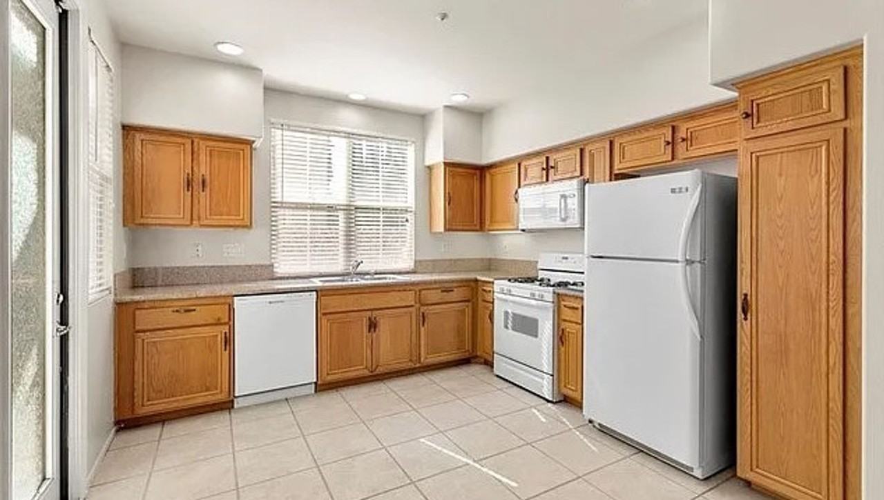 308 Bellatrix - Photo 6 of 50