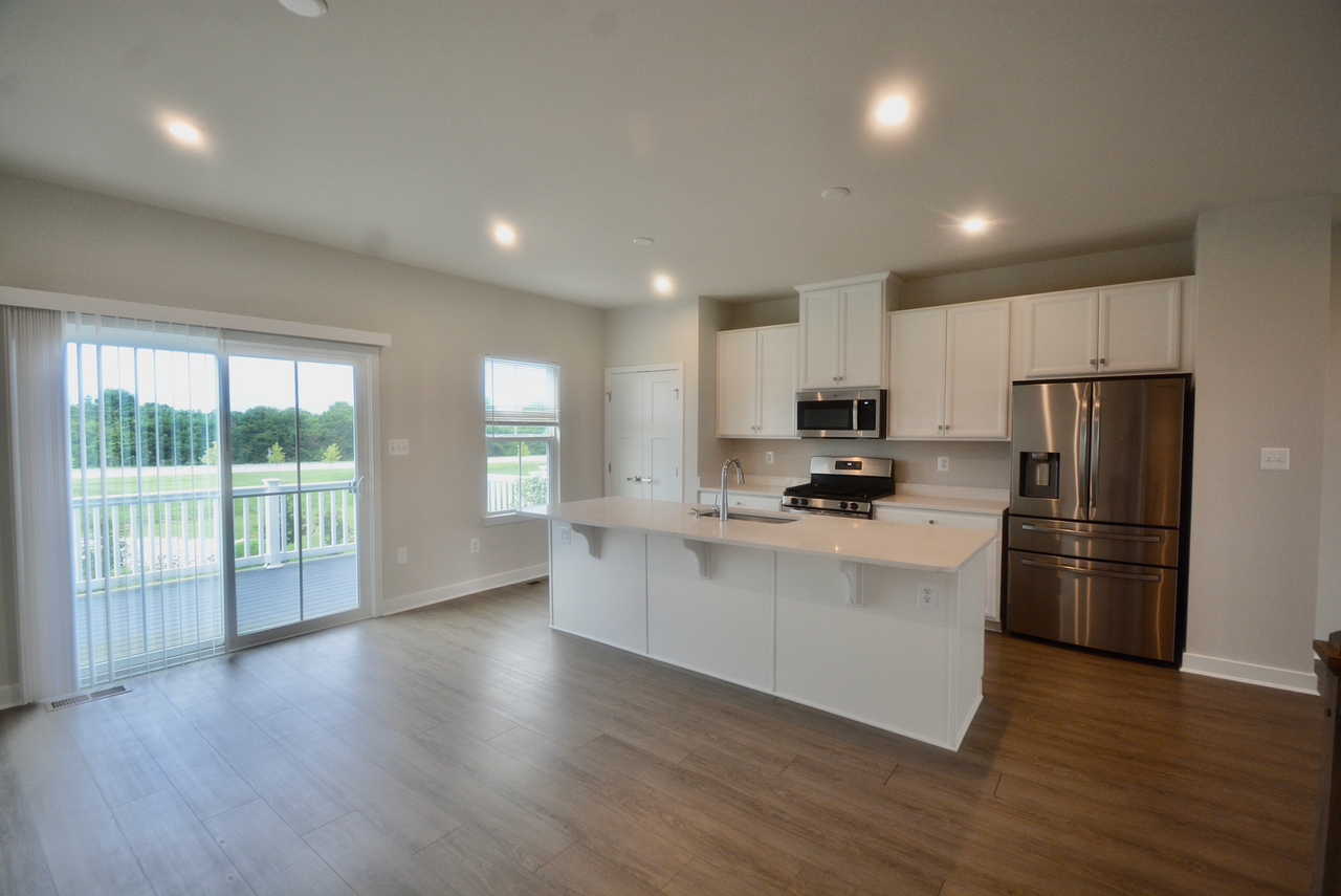 126 Fletcher Cir - Photo 2 of 26