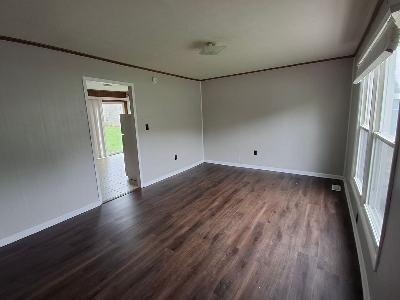 168 Franklin Dr - Photo 3 of 19