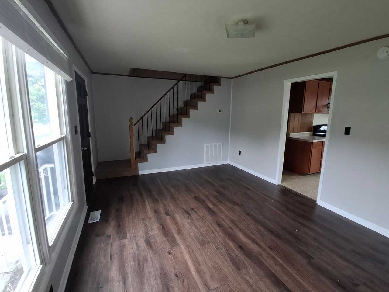 168 Franklin Dr - Photo 4 of 19