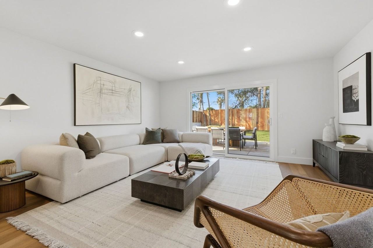 6655 Lederer Ave - Photo 4 of 50