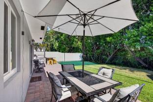 1270 Se 14th Ct - Photo 1 of 1