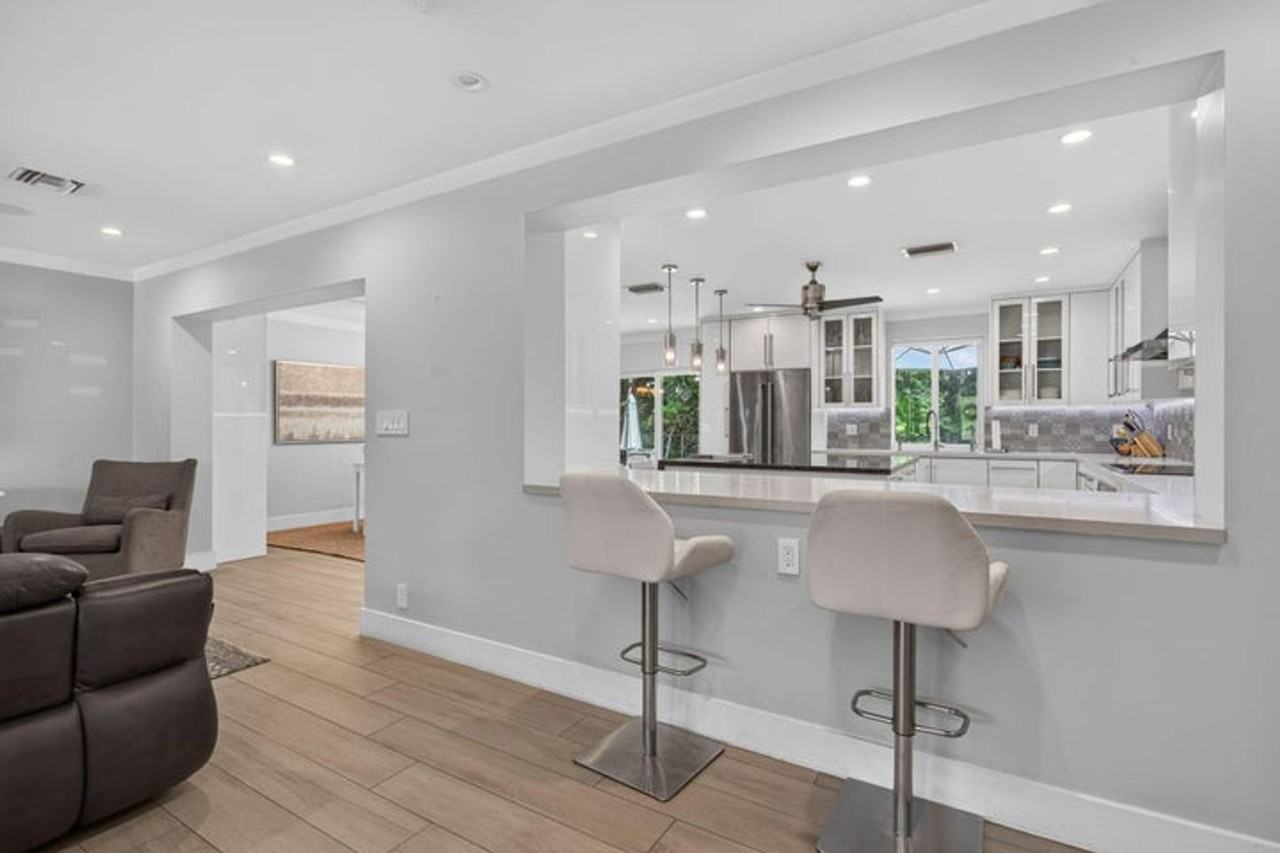 1270 Se 14th Ct - Photo 6 of 19