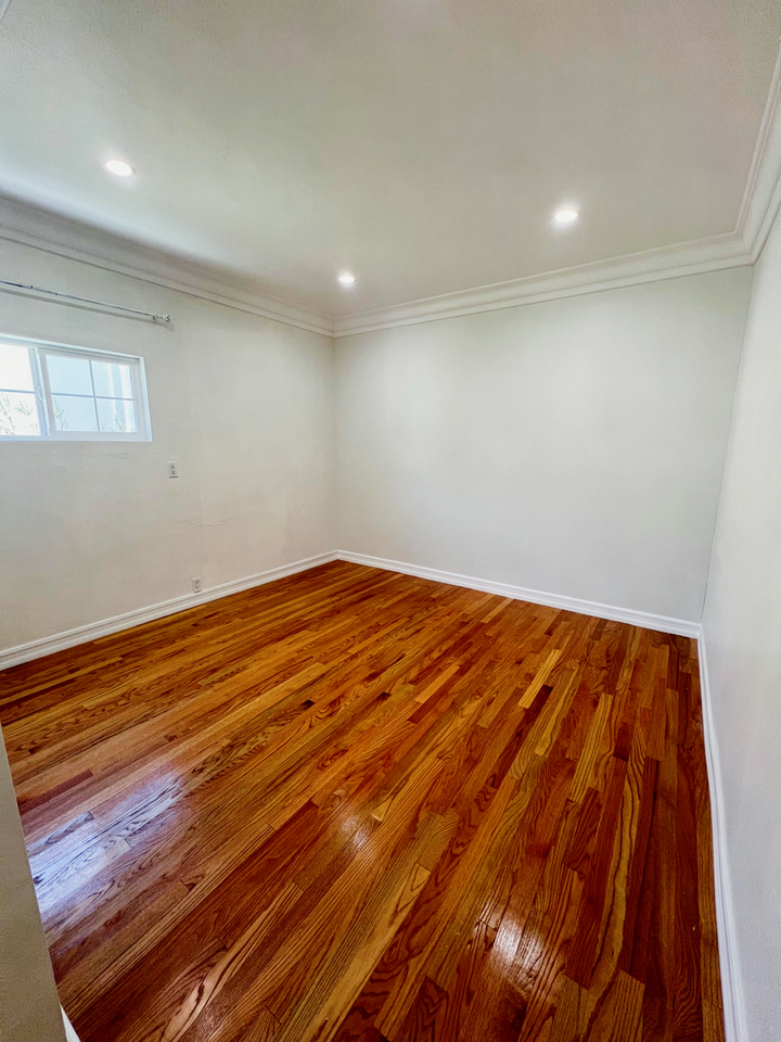 7110 Summitrose St - Photo 7 of 12