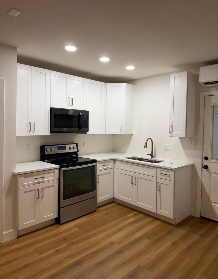 7602 Green Glen Dr - Photo 2 of 7