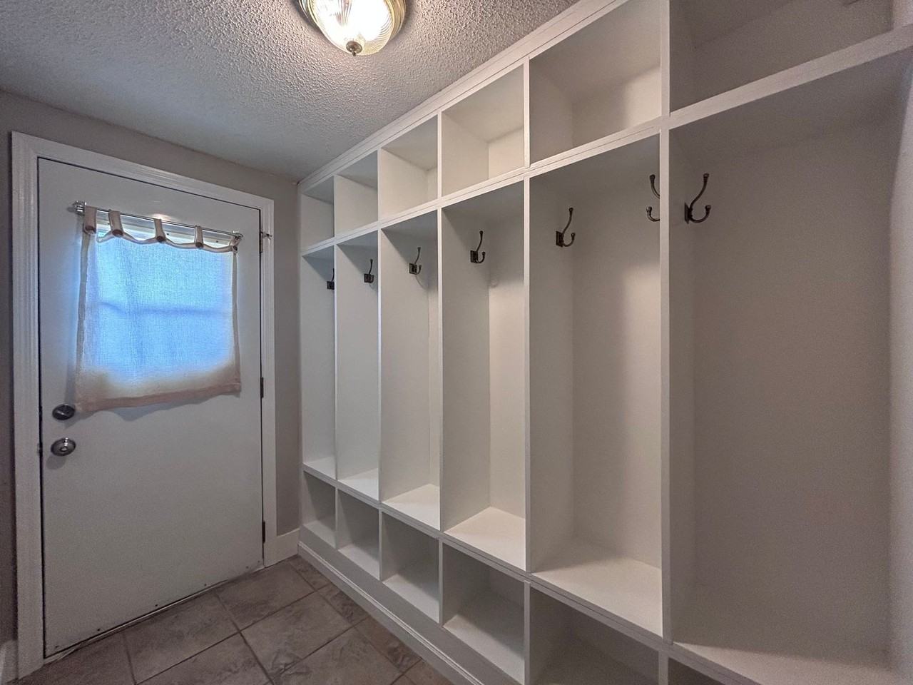1511 28th St Nw - Photo 2 of 17