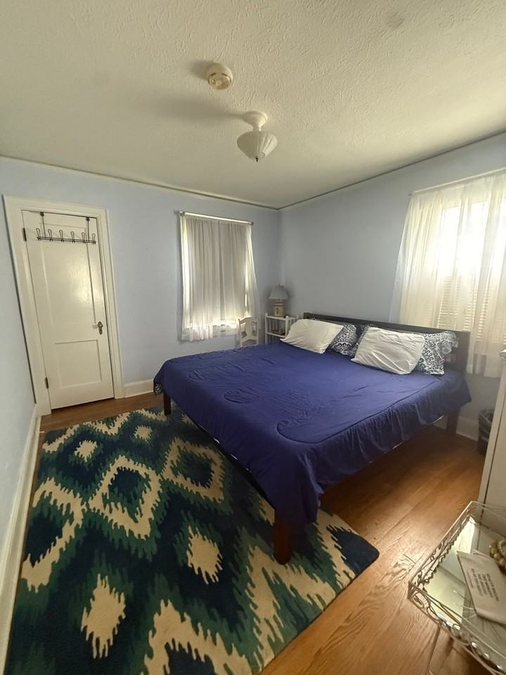 3714 Staunton Ave Se - Photo 3 of 10