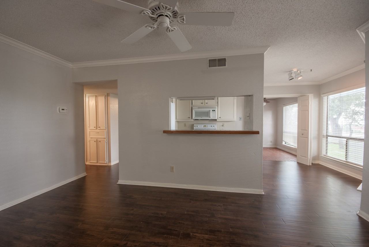 3840 Far West Blvd #102 - Photo 4 of 40