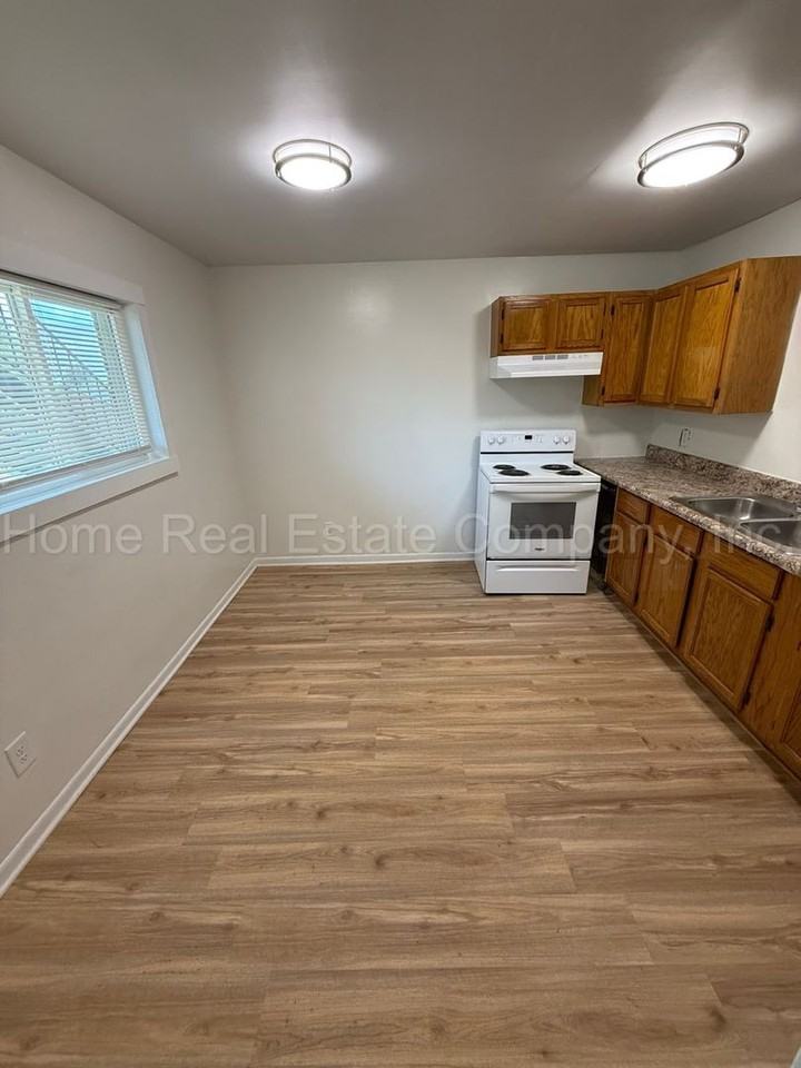 626 Mulberry St - Photo 3 of 6