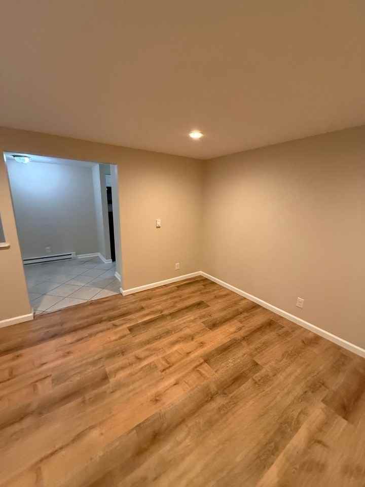 River Rock of Flushing Apartments - Photo 6 of 27