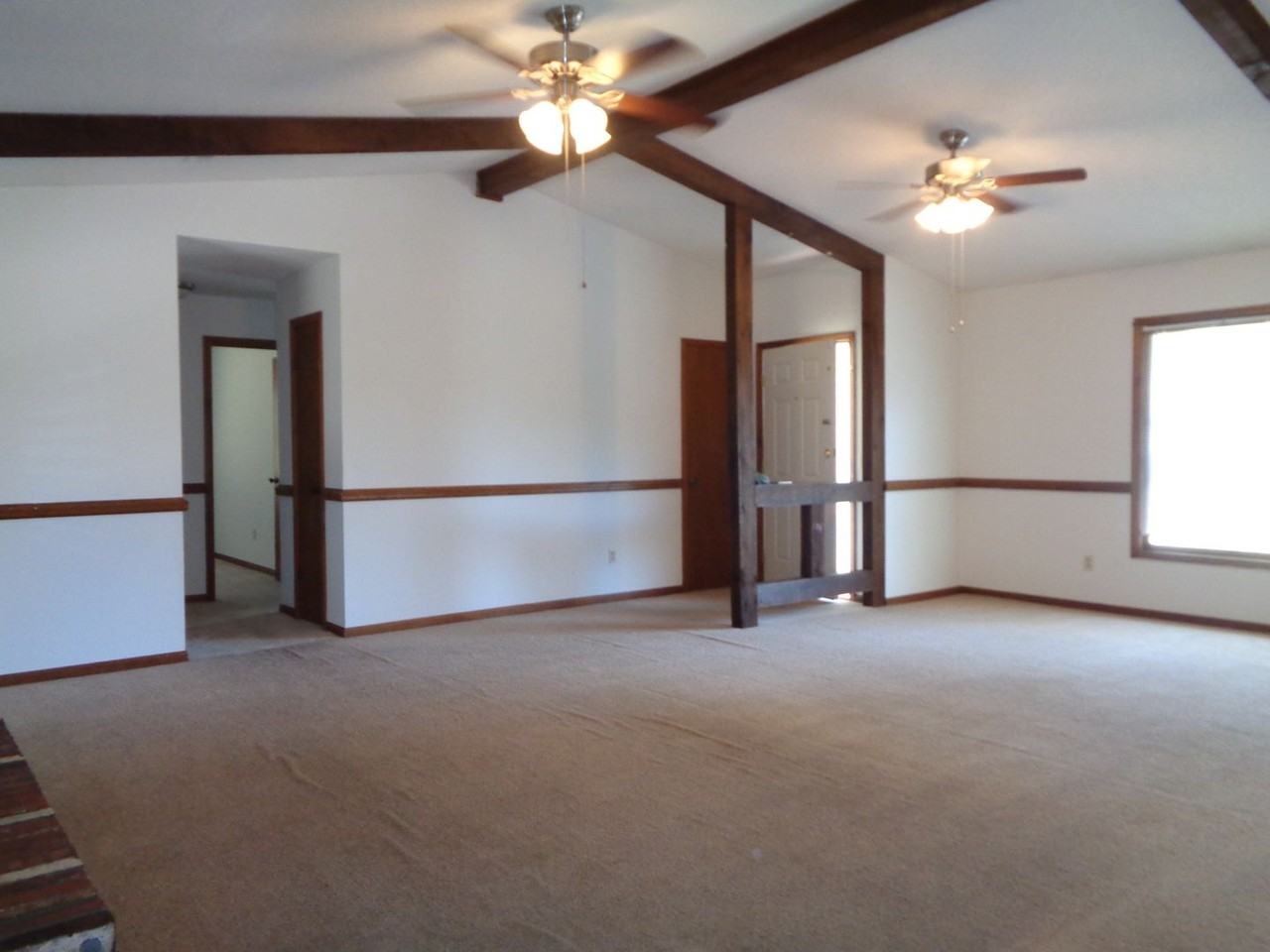 103 Kramer Ct - Photo 3 of 19