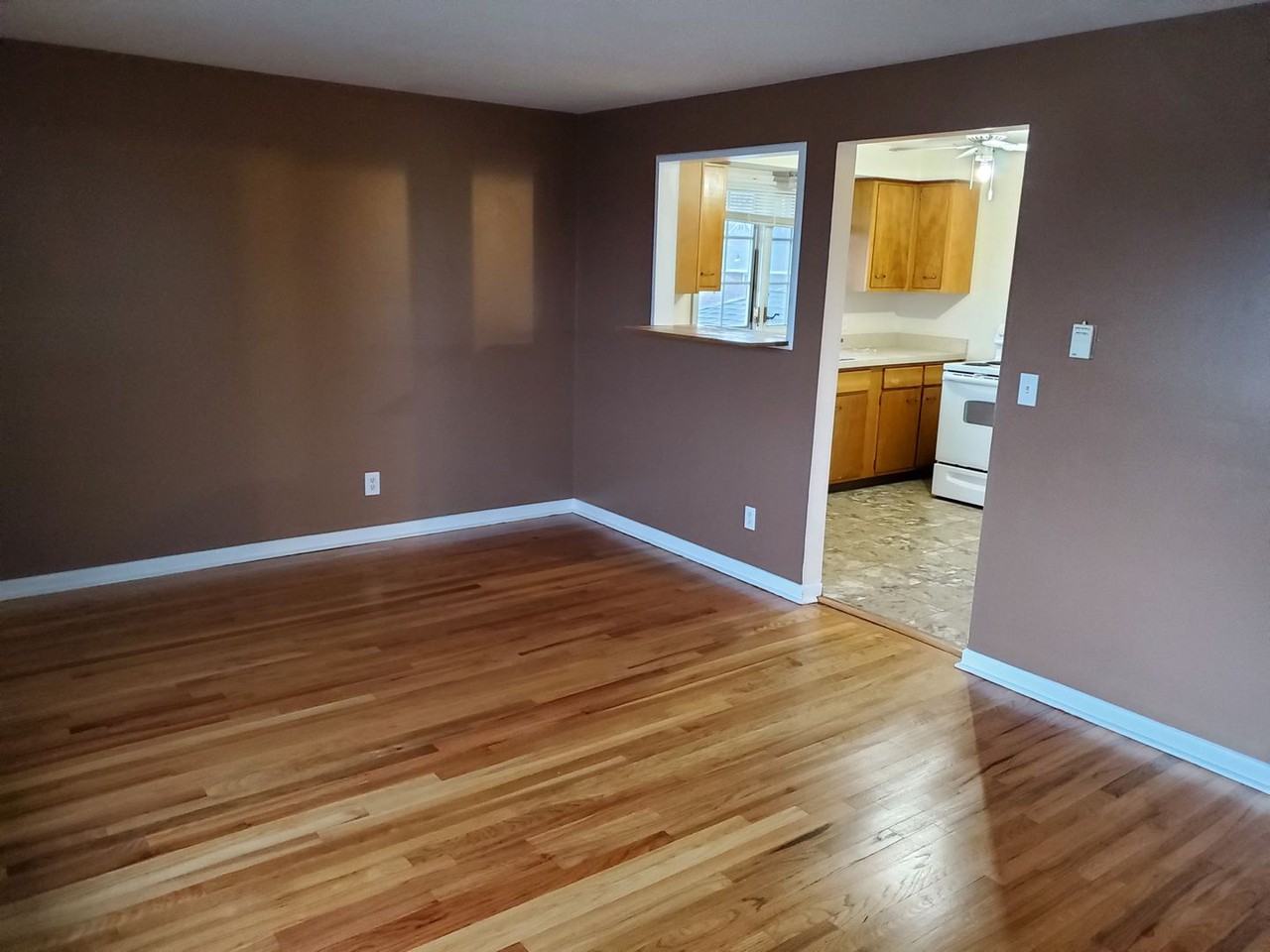 100 Darlington Rd E #2 - Photo 3 of 13