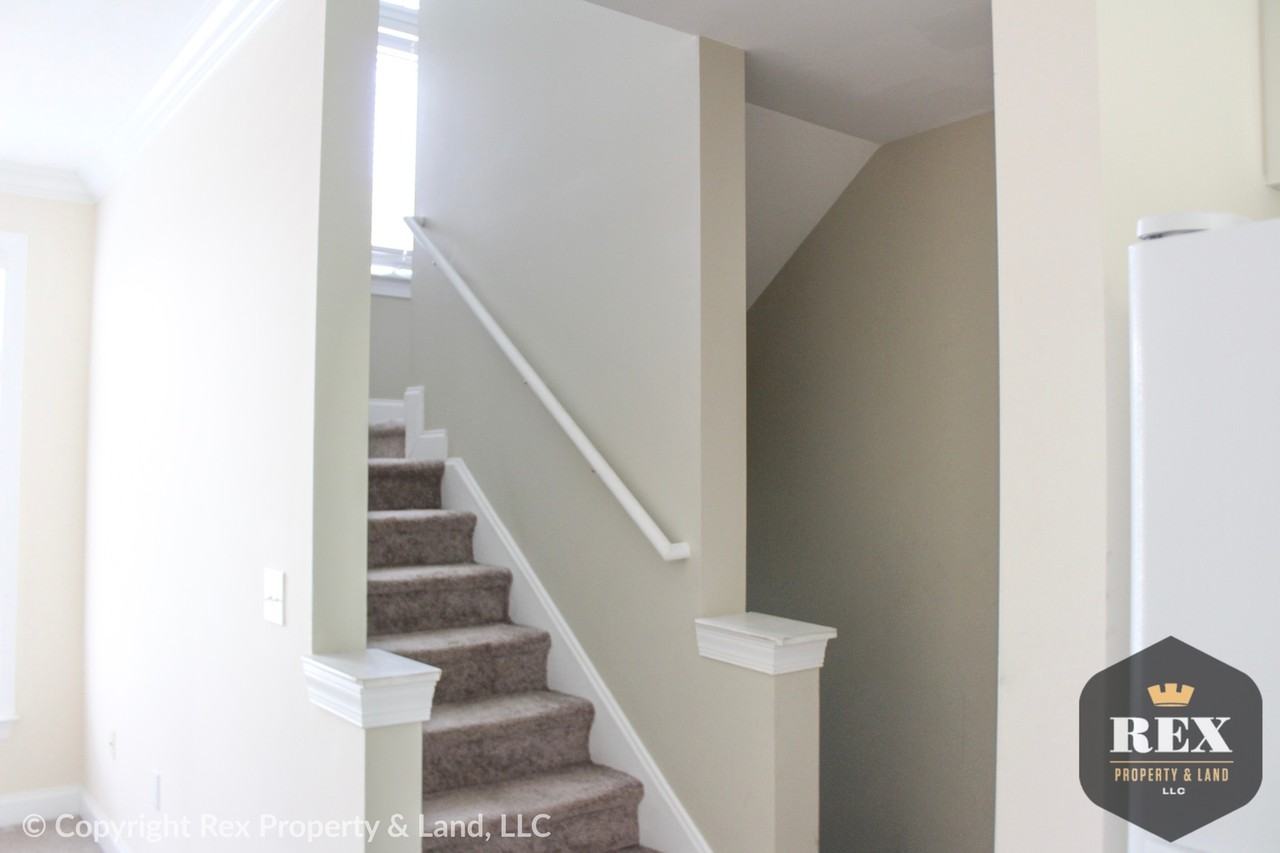 112 Landing Dr - Photo 7 of 9