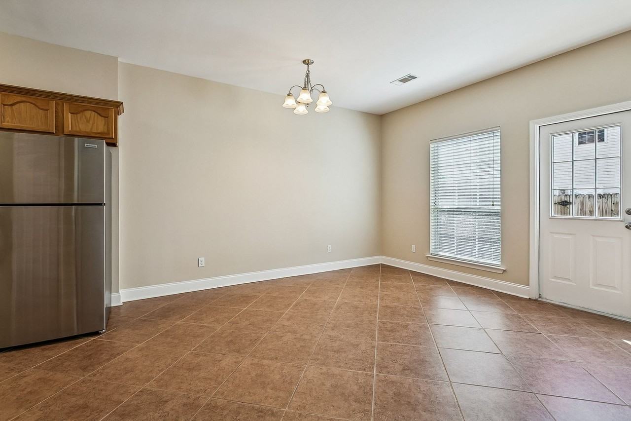 104 Covington Meadow Cir #F - Photo 6 of 23