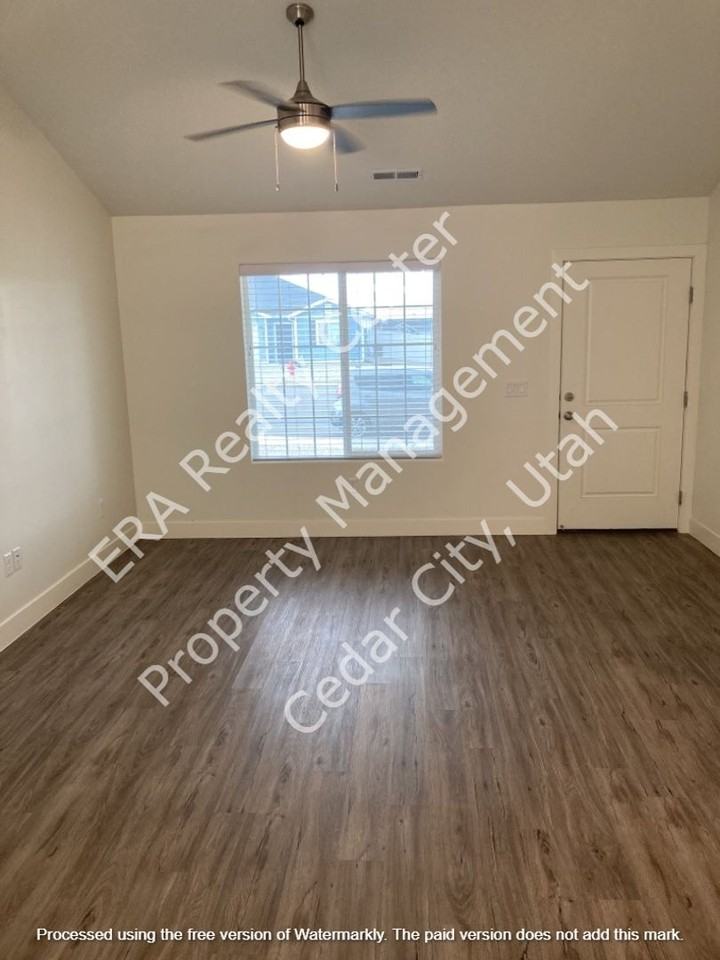 2334 N 450 W - Photo 2 of 18