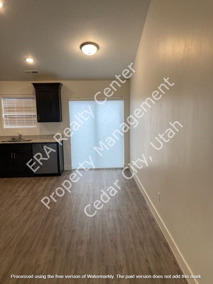 2334 N 450 W - Photo 3 of 18