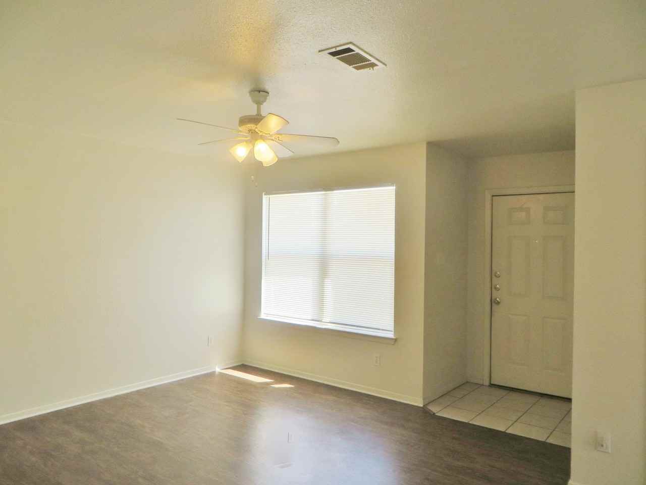 2216 Katy Ln Unit C