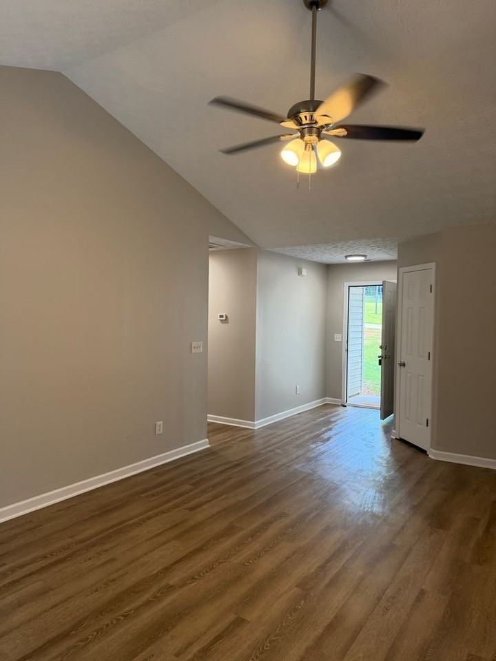 60 Mandy Ln - Photo 5 of 15