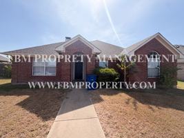 featured image of 2702 Boyd St