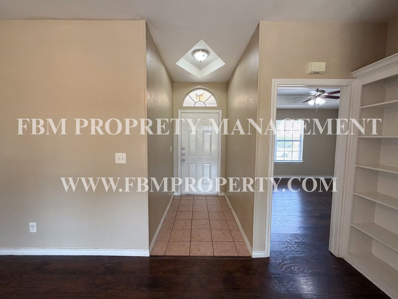2702 Boyd St - Photo 3 of 24