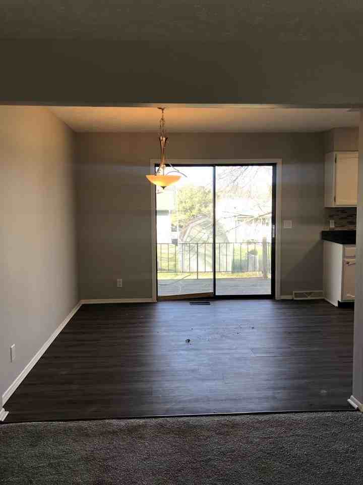 12730 Larimore Ave - Photo 7 of 22