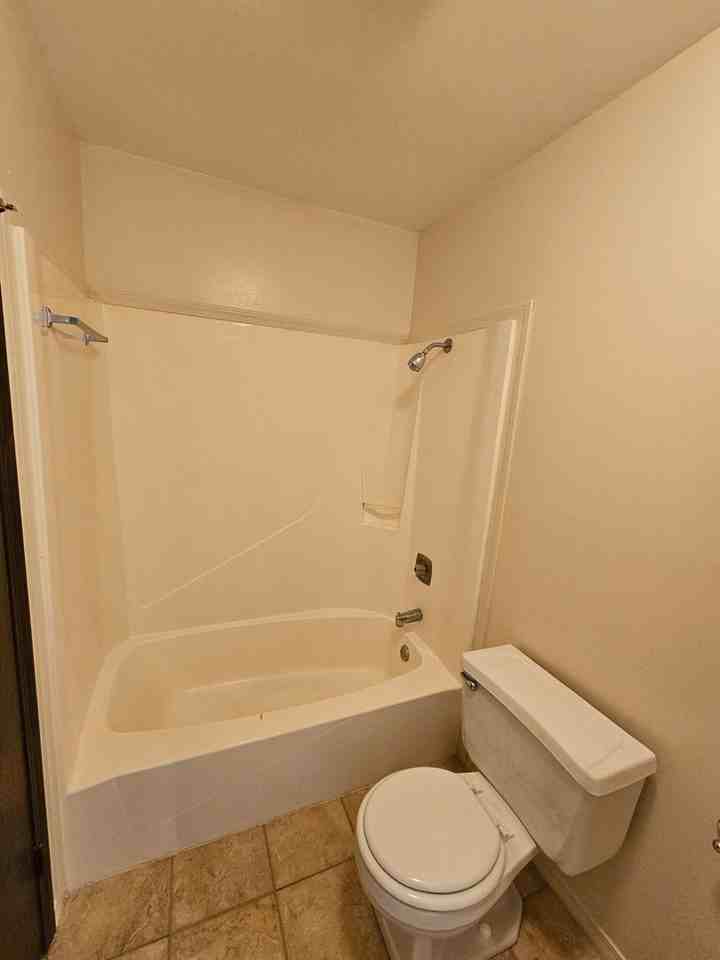 4608 W Knox Dr - Photo 7 of 12