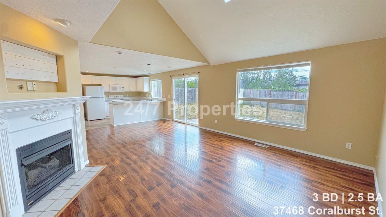 37468 Coralburst St - Photo 2 of 21
