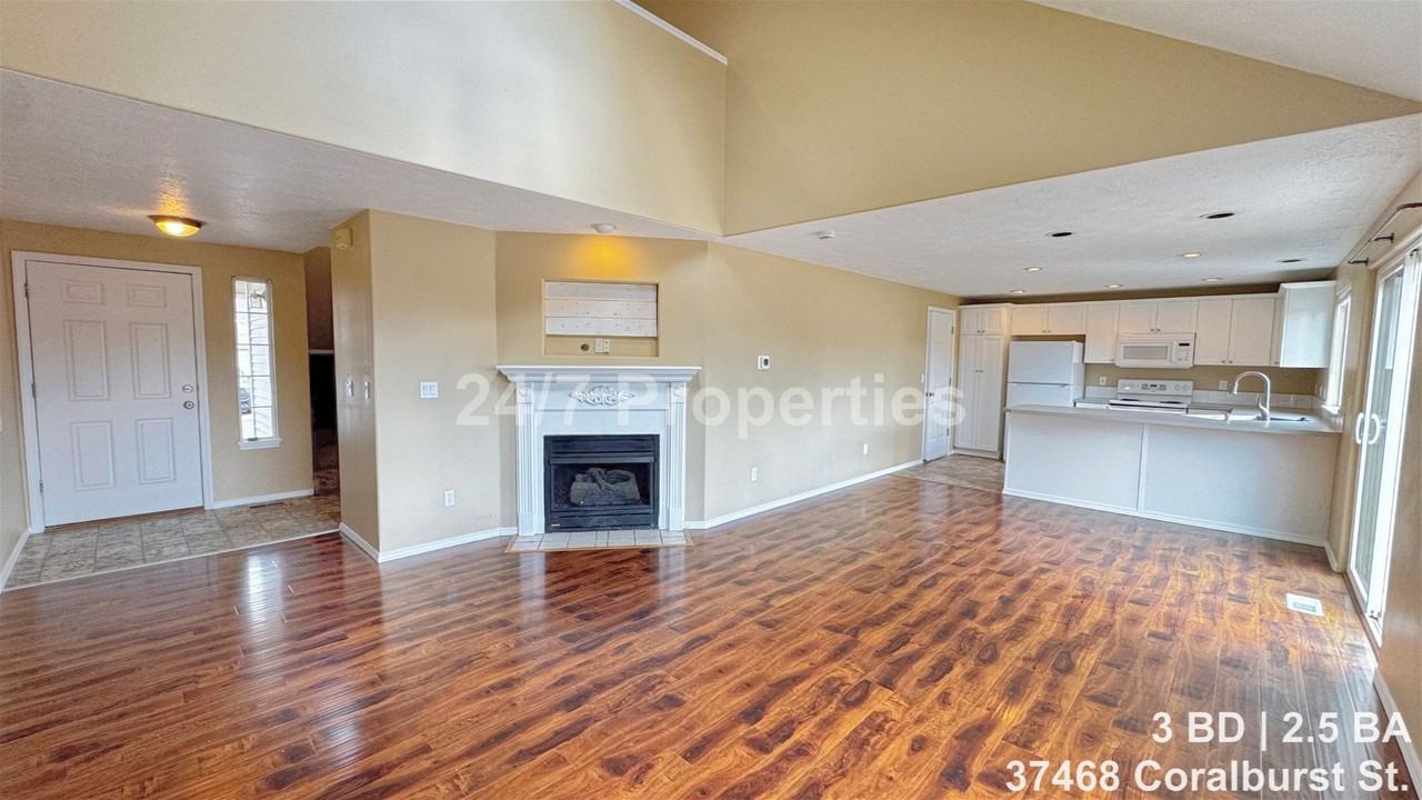 37468 Coralburst St - Photo 4 of 21