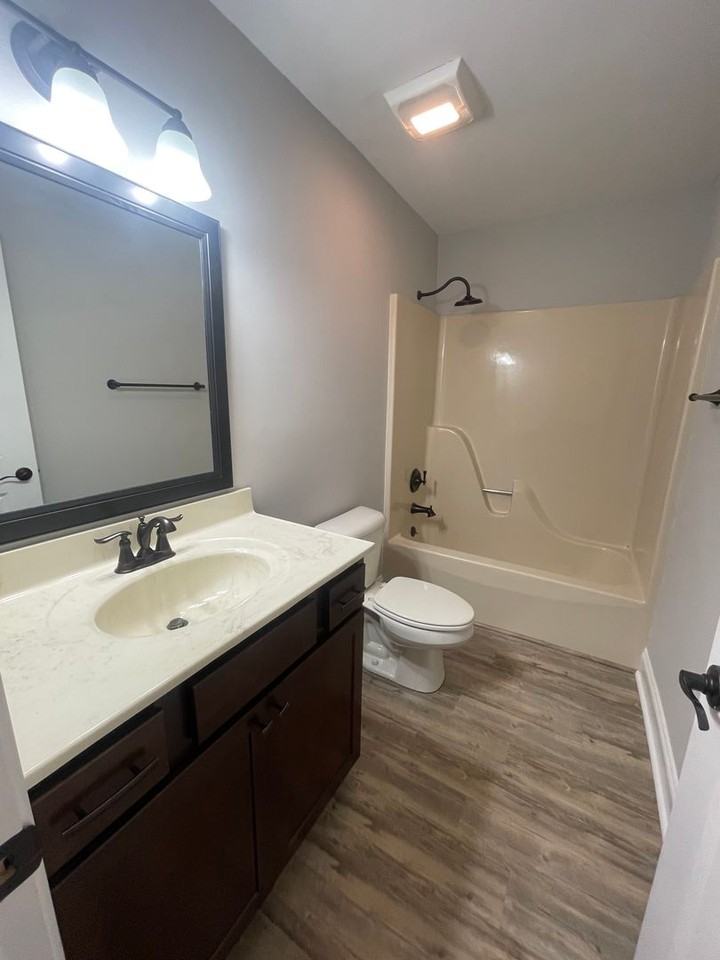 11104 Concord Woods Dr - Photo 5 of 34