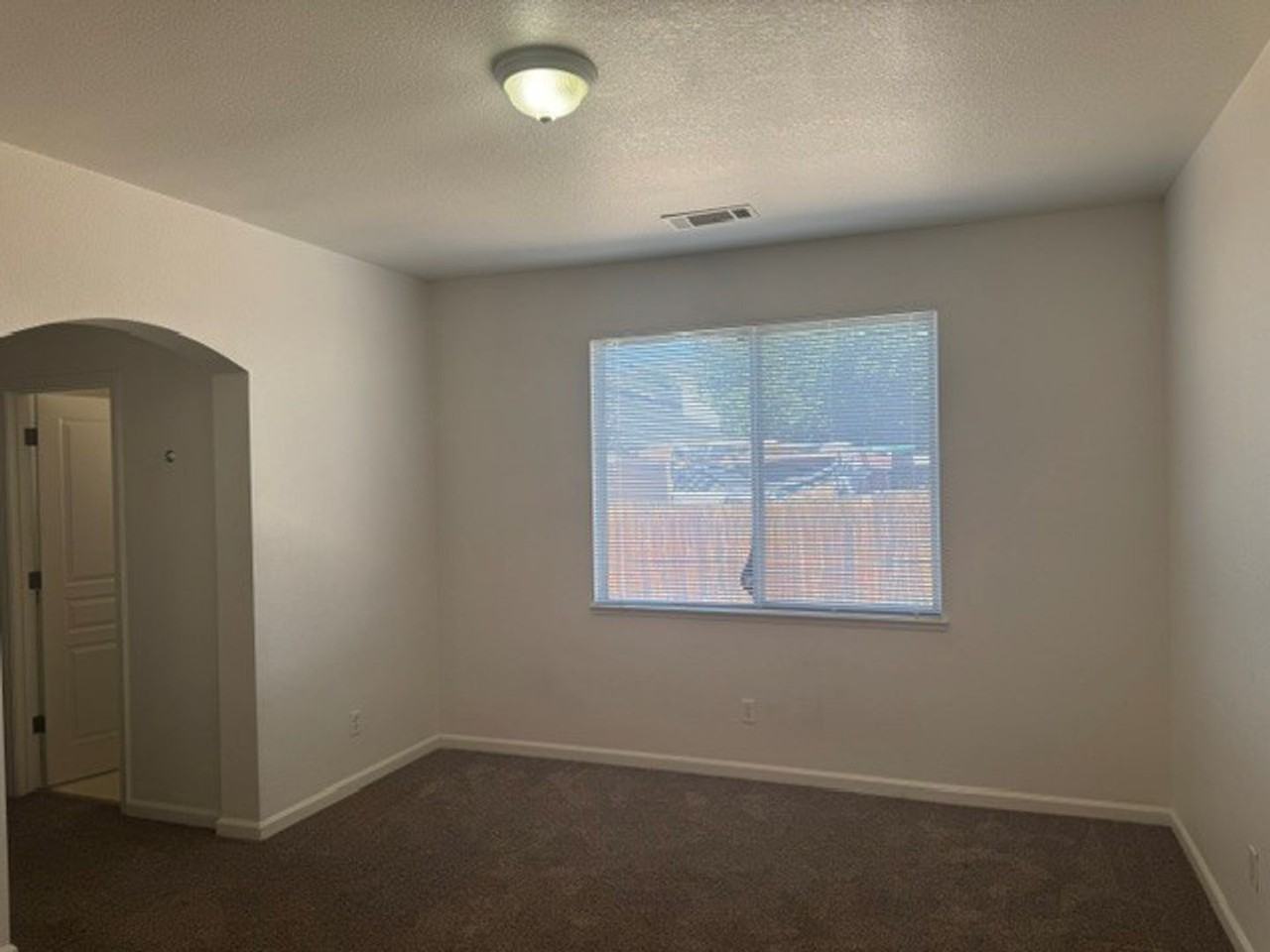 509 Santiago Way - Photo 5 of 8