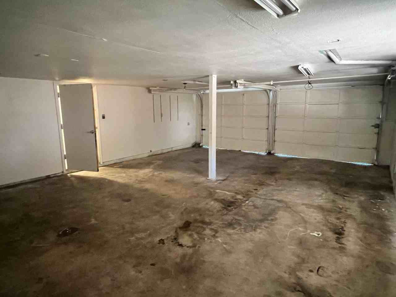 1990 Graham Dr - Photo 4 of 19