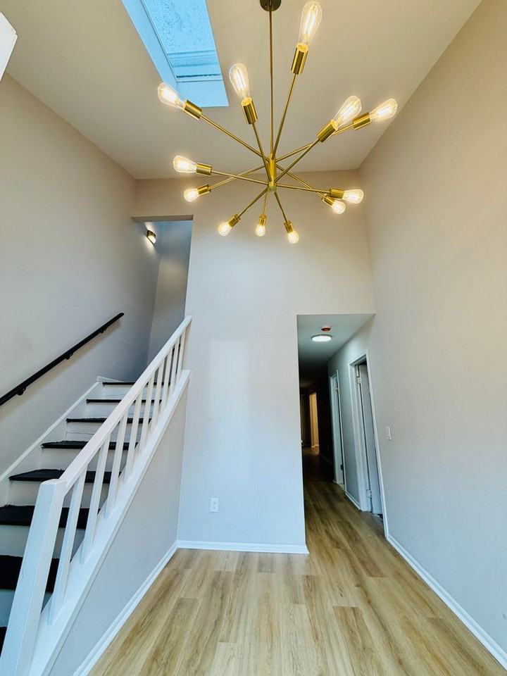 11 Saffron Dr - Photo 3 of 38