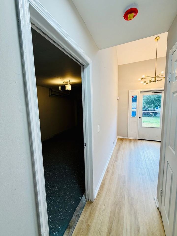 11 Saffron Dr - Photo 6 of 38