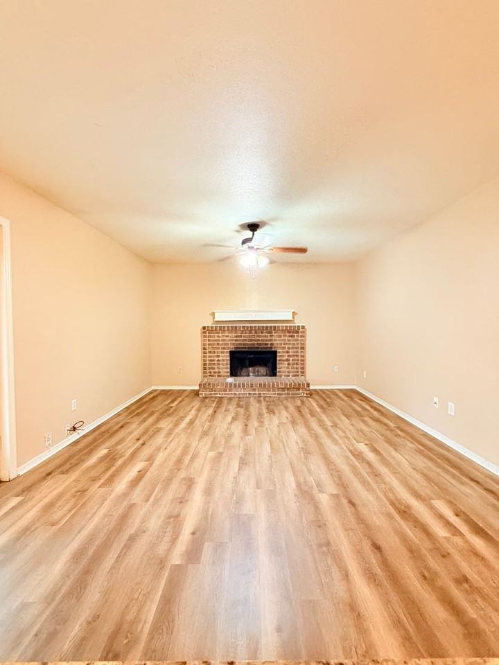 3401 W Sage Ct - Photo 2 of 19