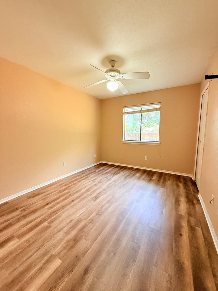 3401 W Sage Ct - Photo 7 of 19