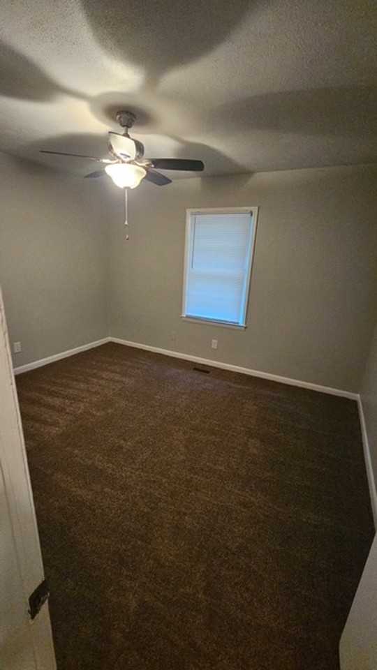 2638 Wingate Rd - Photo 4 of 5
