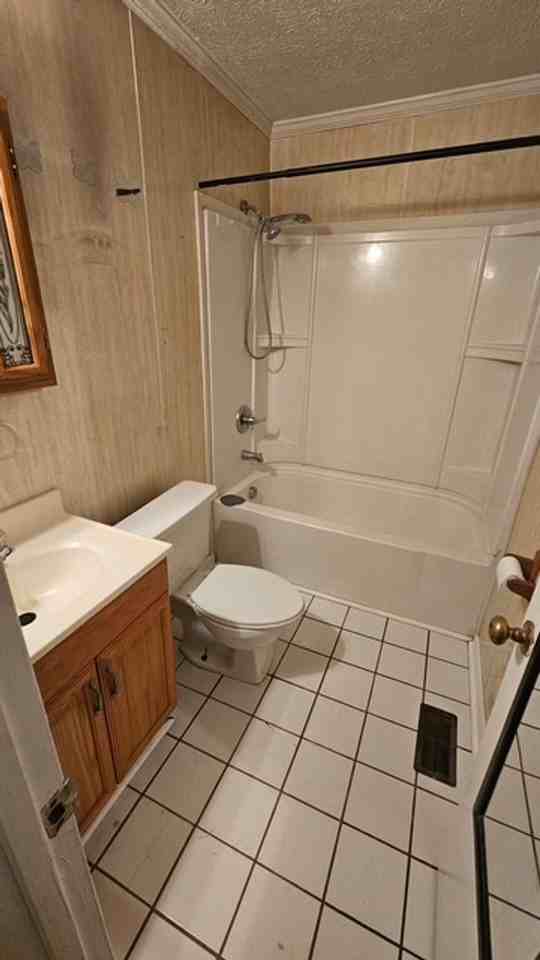 2638 Wingate Rd - Photo 5 of 5