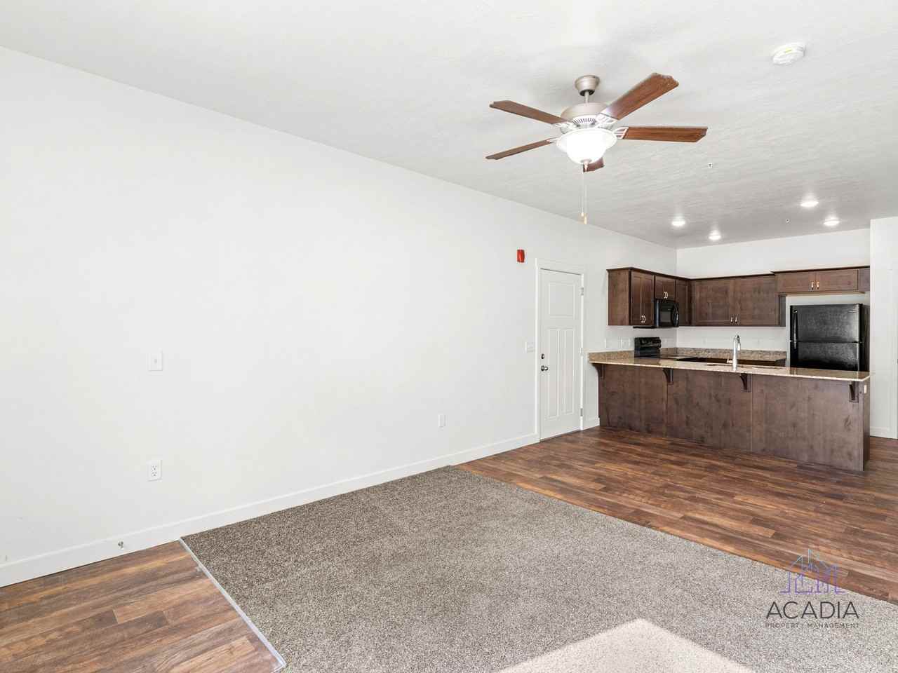 533 S 850 E American Fork, UT 84003 - Photo 5 of 38