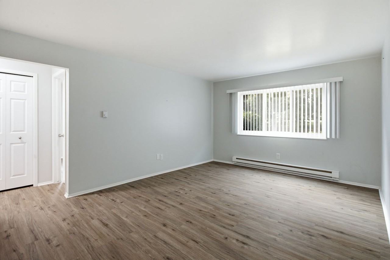 365 Granger Rd - Photo 5 of 23